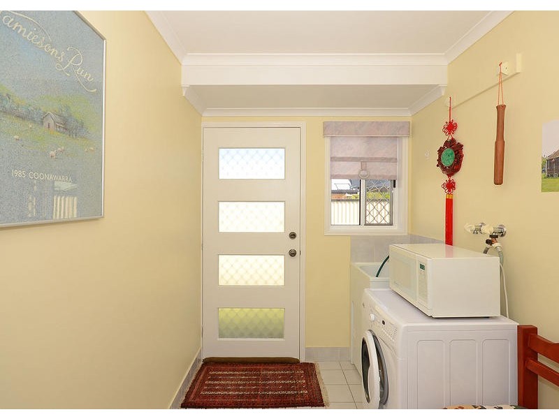 10 Bergin Crt, Torquay QLD 4655