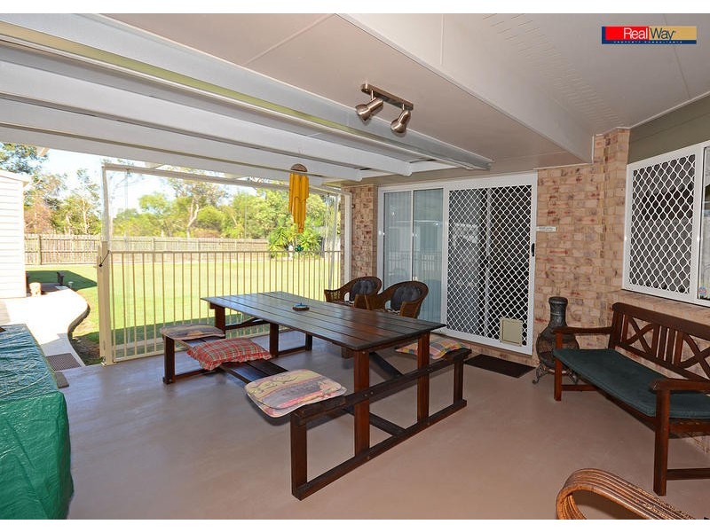 10 Bergin Crt, Torquay QLD 4655