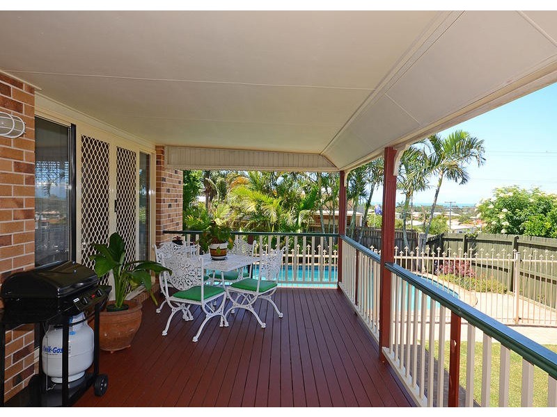 8 Hoberg Crt, Kawungan QLD 4655