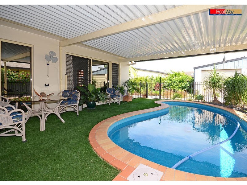 14 Jonwest Close, Torquay QLD 4655