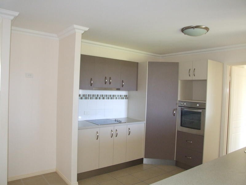 43 Bunya Crt, Eli Waters QLD 4655