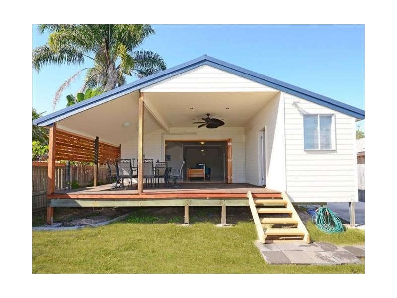 24 View St, Torquay QLD 4655