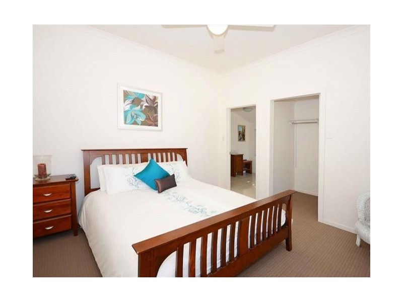 24 View St, Torquay QLD 4655