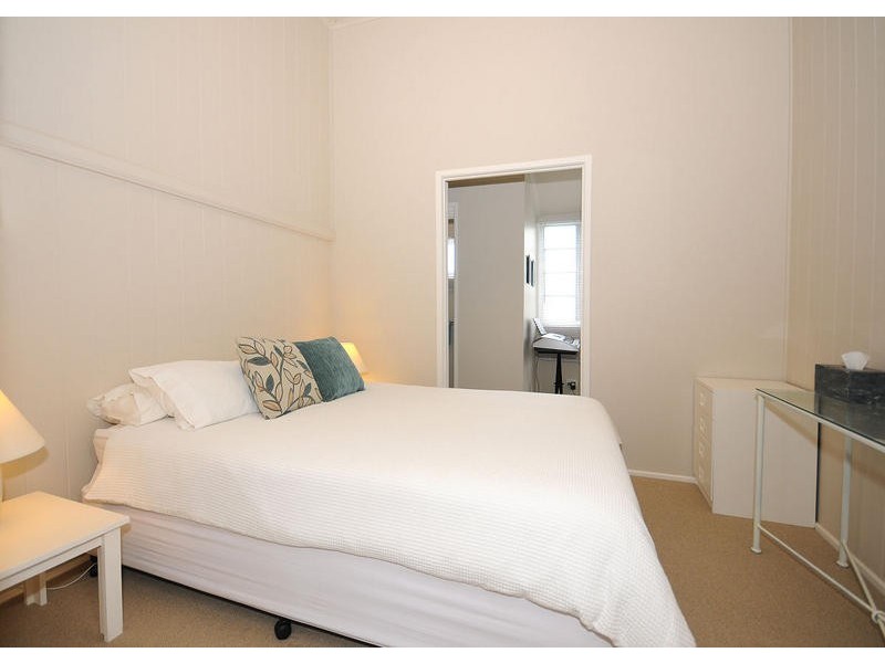 265 Torquay Tce, Torquay QLD 4655