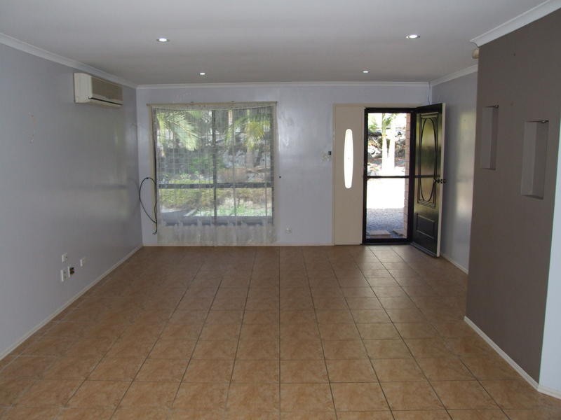 318 Boat Harbour Dr, Scarness QLD 4655