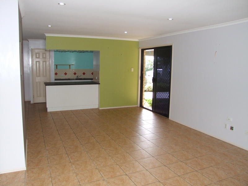 318 Boat Harbour Dr, Scarness QLD 4655