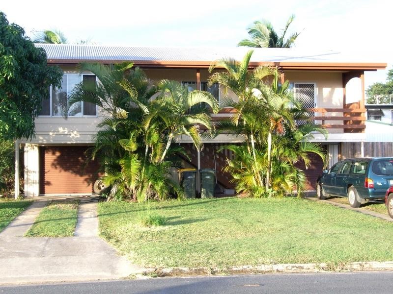 27 Murphy St, Point Vernon QLD 4655
