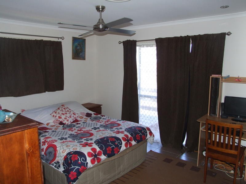 27 Murphy St, Point Vernon QLD 4655