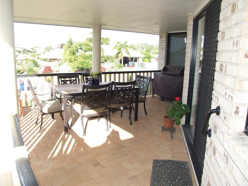 15 Rathdowne Court, Urraween QLD 4655