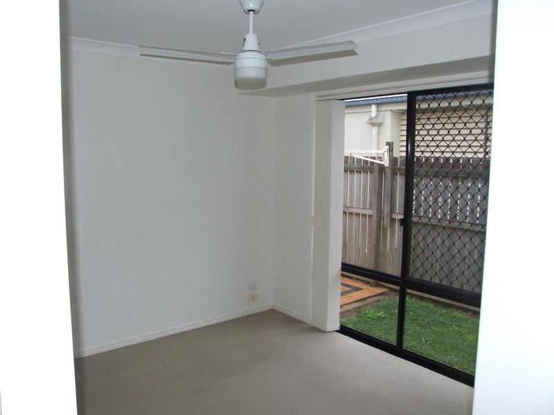 4 Rochester Crt, Urraween QLD 4655