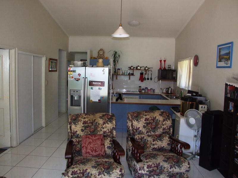 8 222 Torquay Terrace, Torquay QLD 4655