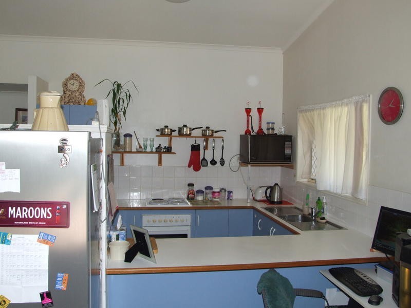 8 222 Torquay Terrace, Torquay QLD 4655