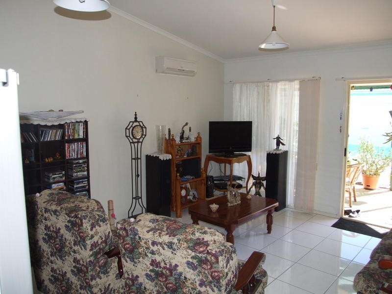 8 222 Torquay Terrace, Torquay QLD 4655