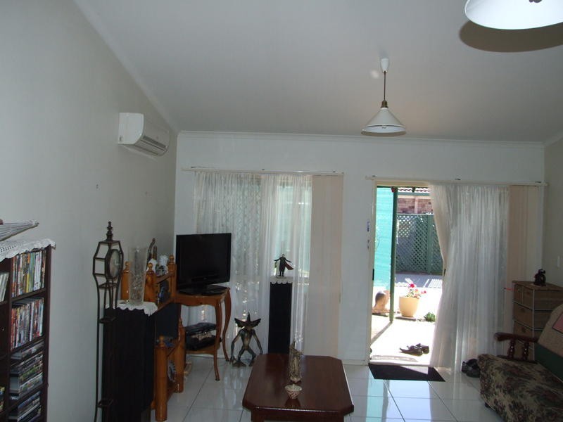 8 222 Torquay Terrace, Torquay QLD 4655