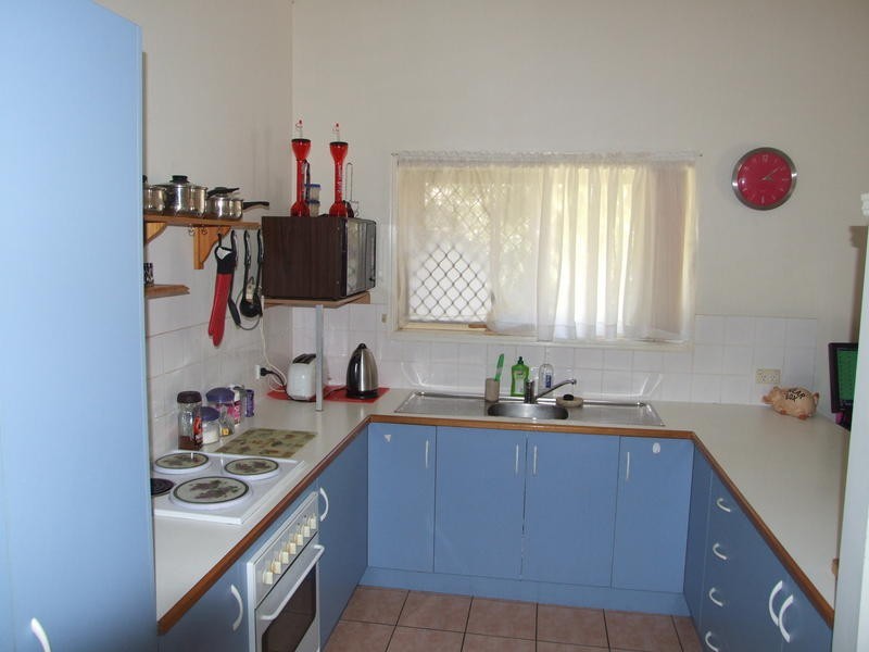 8 222 Torquay Terrace, Torquay QLD 4655