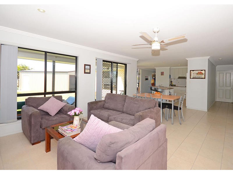 16 Abbey Ct, Kawungan QLD 4655