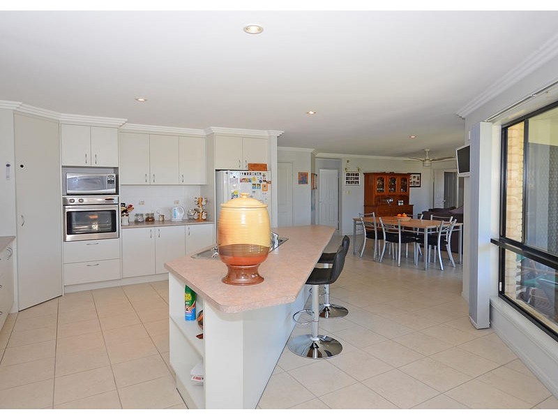 16 Abbey Ct, Kawungan QLD 4655