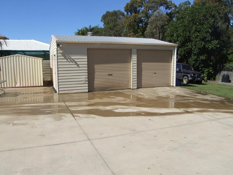 8 Bergin Crt, Torquay QLD 4655