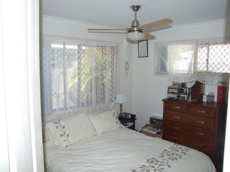 8 Bergin Crt, Torquay QLD 4655