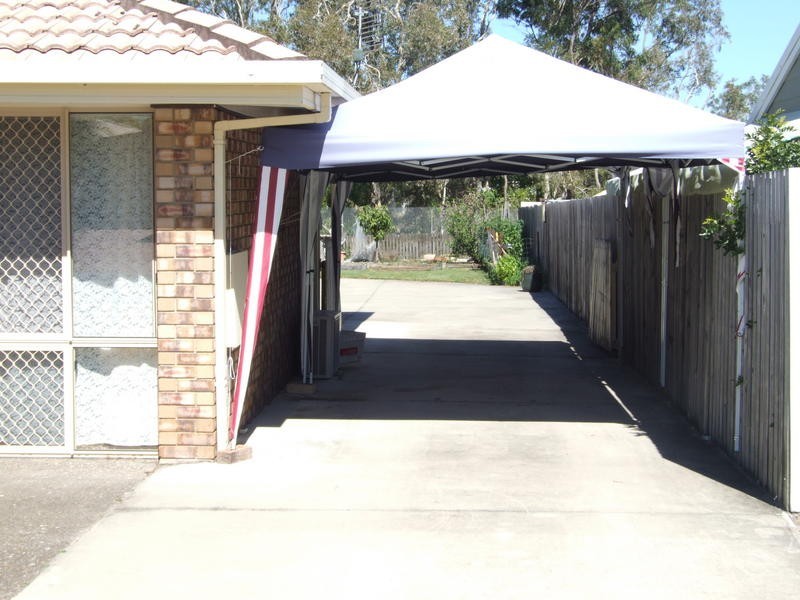 8 Bergin Crt, Torquay QLD 4655