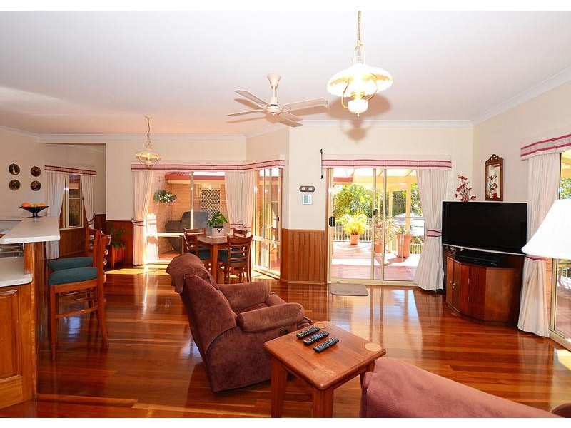 5 Lygon Crt, Urraween QLD 4655