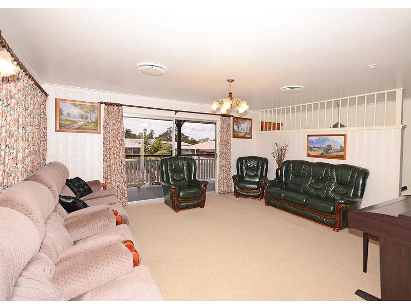 35 Dover St, Pialba QLD 4655