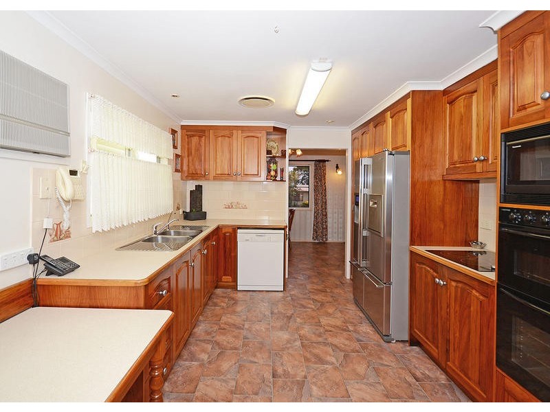 35 Dover St, Pialba QLD 4655