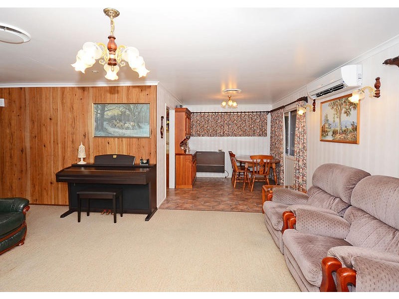 35 Dover St, Pialba QLD 4655