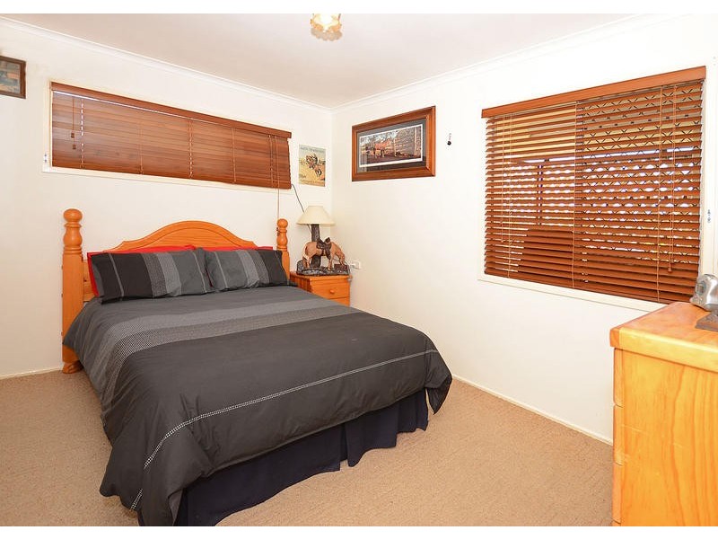 35 Dover St, Pialba QLD 4655