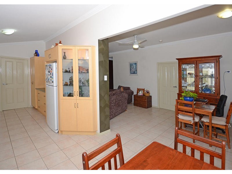 37 Neils St, Pialba QLD 4655