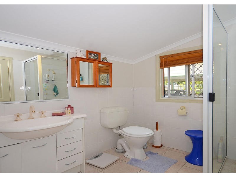 37 Neils St, Pialba QLD 4655