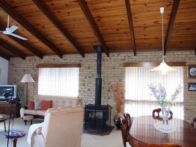 21 Rohan Way, Kawungan QLD 4655