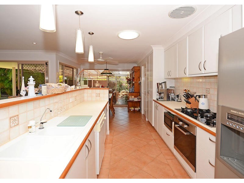 28 Bergin Crt, Torquay QLD 4655