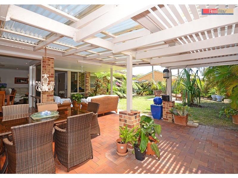 28 Bergin Crt, Torquay QLD 4655