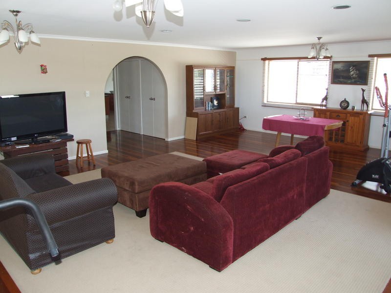 365 Boat Harbour Dr, Scarness QLD 4655