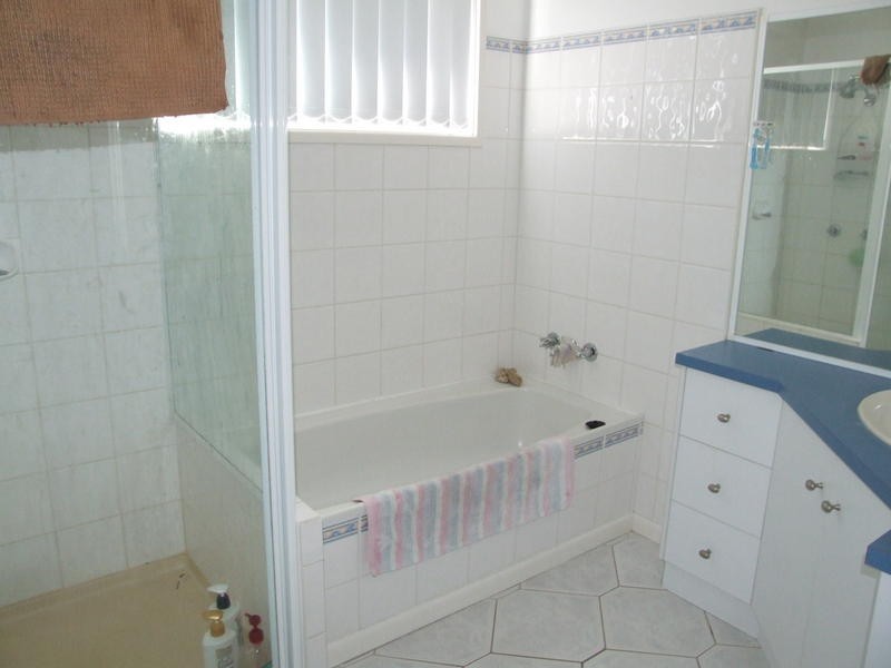 365 Boat Harbour Dr, Scarness QLD 4655