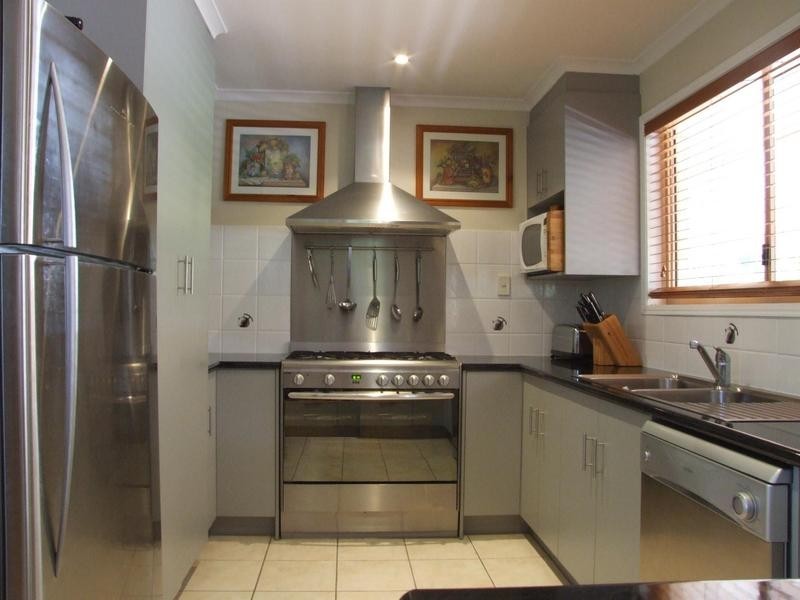 11 Beacon  Rd, Booral QLD 4655