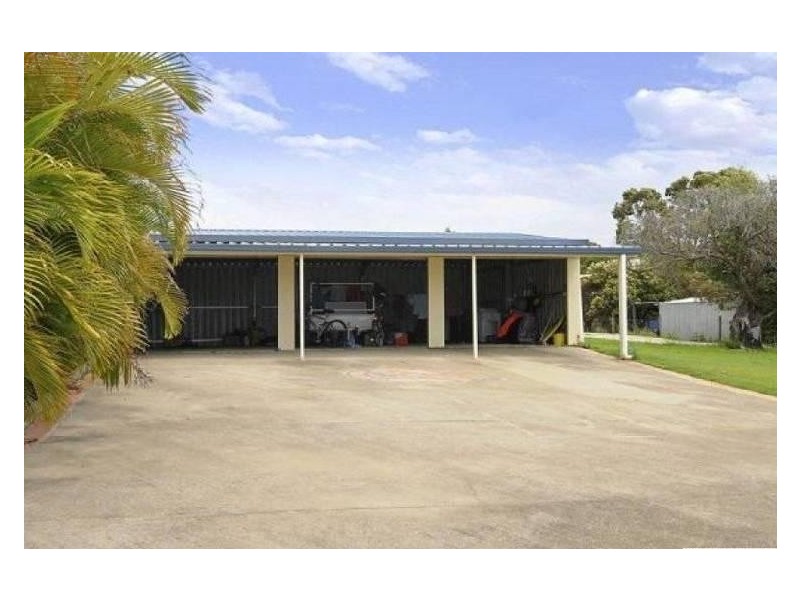 11 Beacon  Rd, Booral QLD 4655