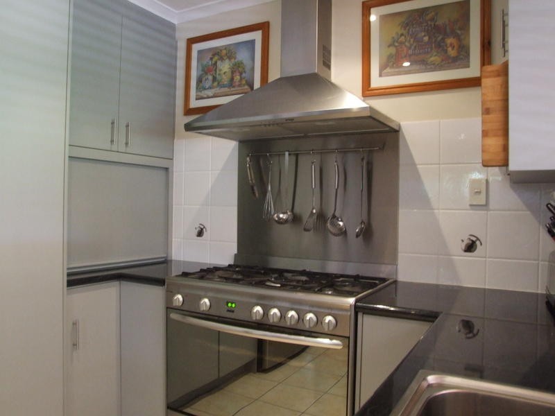 11 Beacon  Rd, Booral QLD 4655