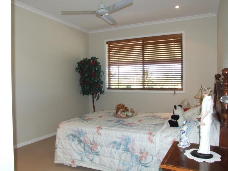 11 Beacon  Rd, Booral QLD 4655