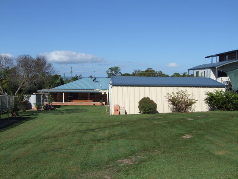 11 Beacon  Rd, Booral QLD 4655