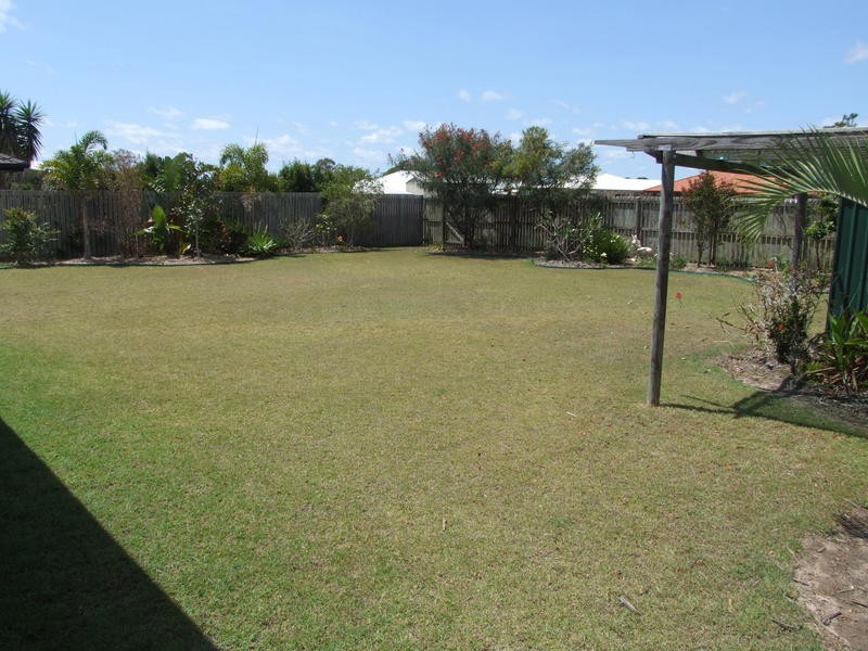 21 Abbey Crt, Kawungan QLD 4655