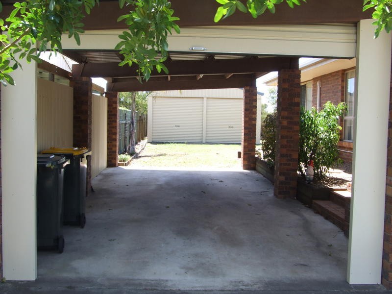 30 Bunker Ave, Urraween QLD 4655