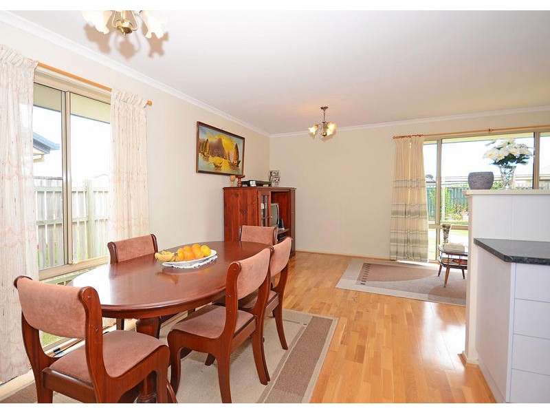 35 Bunya Ct, Eli Waters QLD 4655