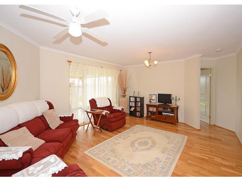 35 Bunya Ct, Eli Waters QLD 4655