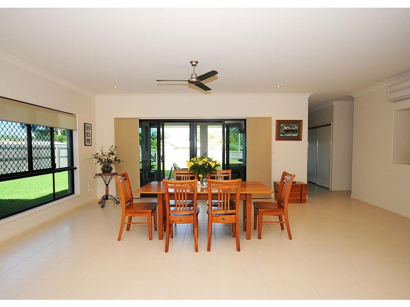 6 Montrose Cl, Point Vernon QLD 4655