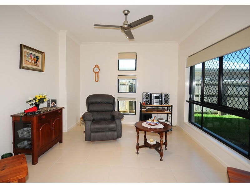 6 Montrose Cl, Point Vernon QLD 4655