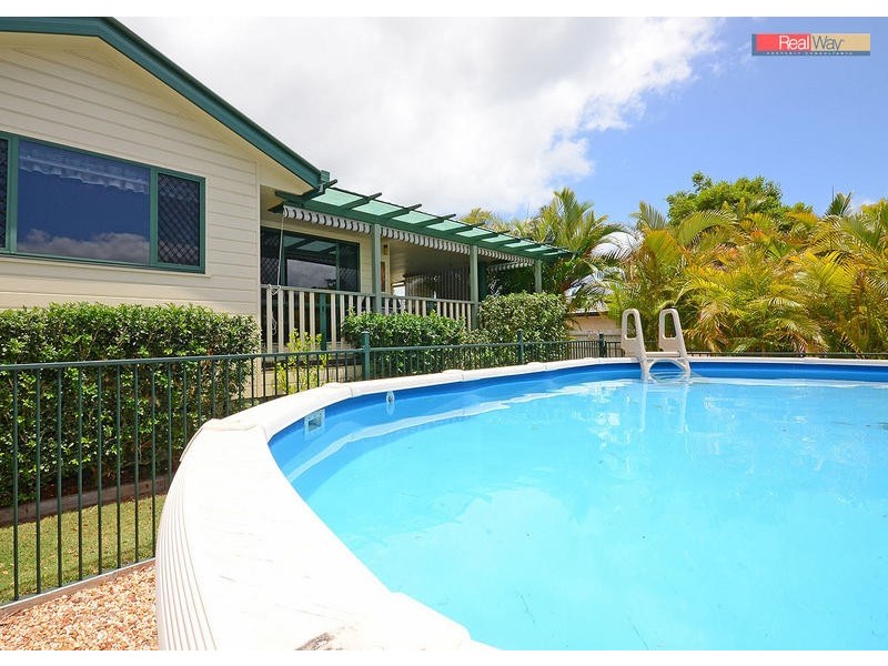 9 Whipbird Crt, Urangan QLD 4655