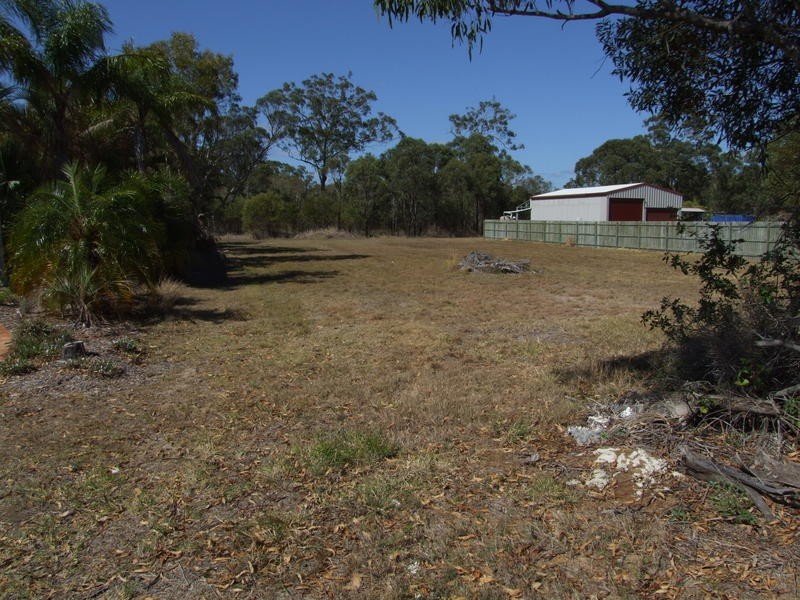 65 Ladbroke Cres, Urangan QLD 4655