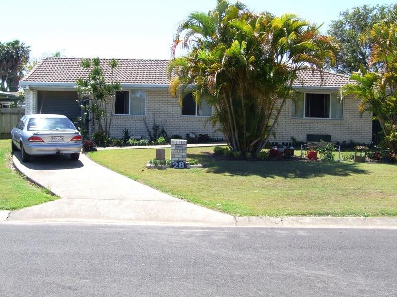 28 St Andrews Dr, Pialba QLD 4655